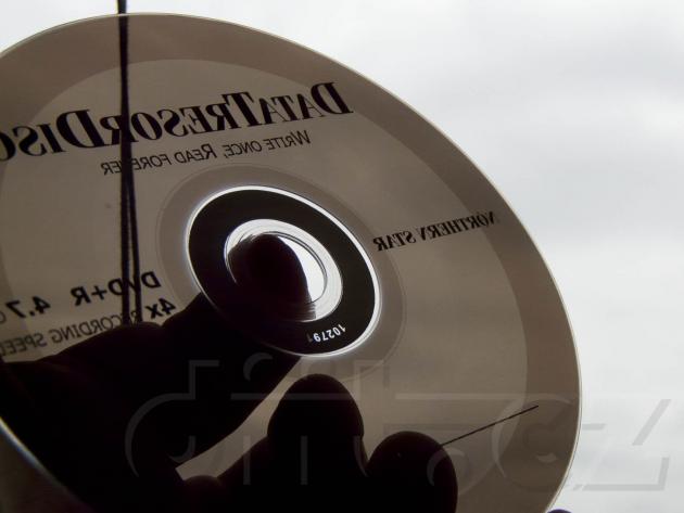 Data Tresor Disc je v porovnání s běžnými DVD o poznání průhlednější
