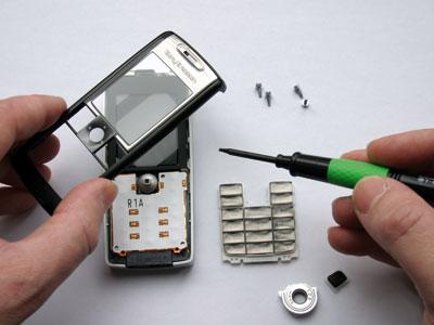 f20130506103826-phone-repair-1