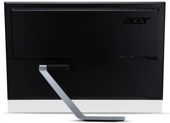 Obří monitory Acer 01