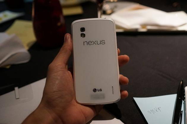 Nexus 4 white + Android 4.3 - img1