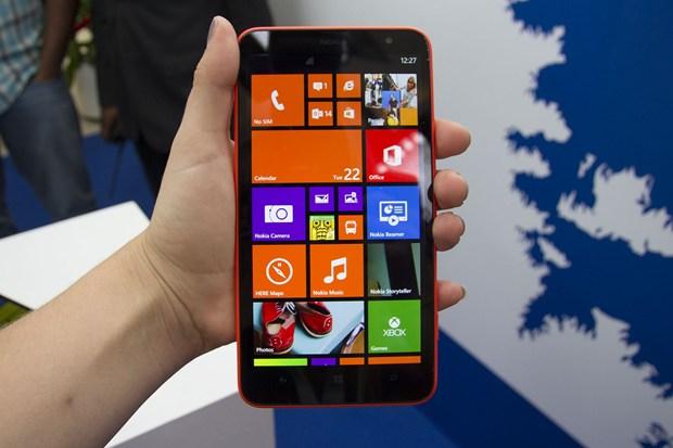 Nokia Lumia 1320 - img3