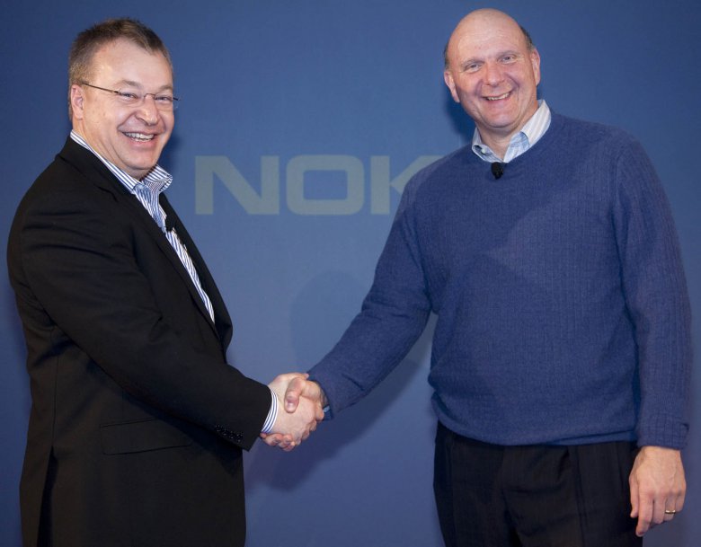 Stephen Elop (Nokia) a Steve Ballmer (Microsoft) Stephen Elop (Nokia) a Steve Ballmer (Microsoft)