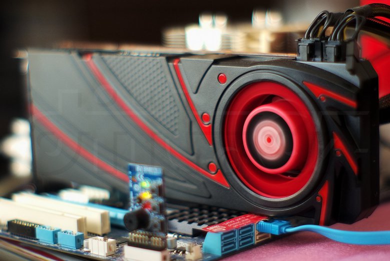 AMD Radeon R9 290X - _IGP3952_290x_osazenej_rt4_final