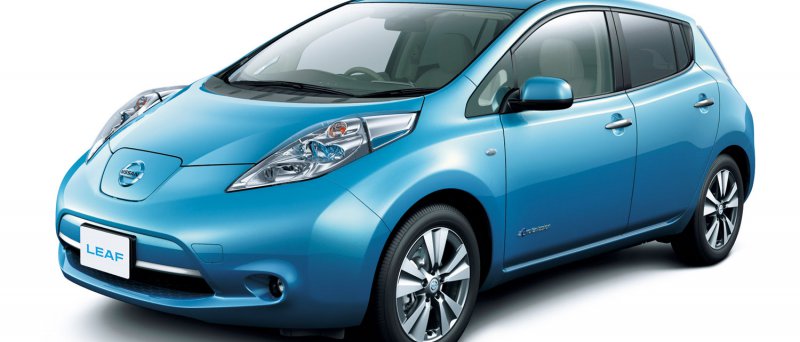 Nissan-Leaf-Japanese-Spec-front-side-view11