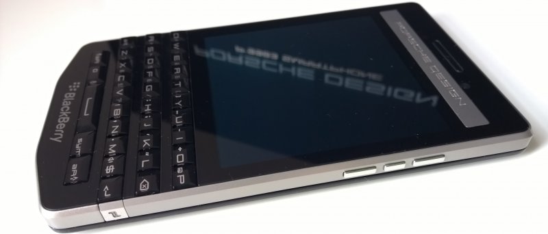 P 9983 Blackberry Porsche Design 3