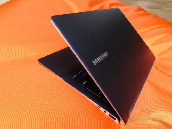 Samsung 900X3C - P1010131