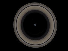 Earth Saturns Rings