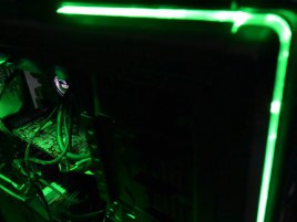 Nzxt Phantom 820 Dsc 3279 Svetla