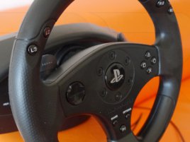 thrustmaster_t80_4.jpg