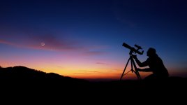 Lunární radioteleskopy mohou odhalit původ temné hmoty